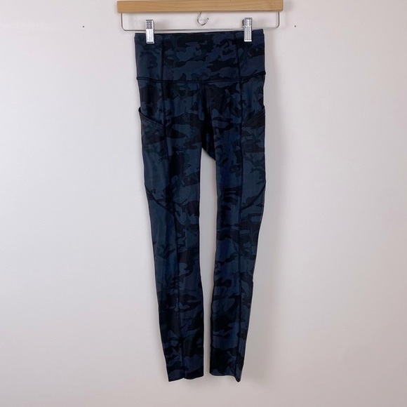 Lululemon Fast and Free Tight II 25" *Non-Reflective Nulux - Picture 2 of 7